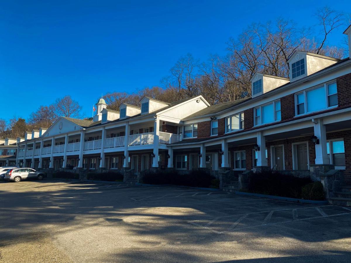 Inn On The Hudson Peekskill Exterior foto