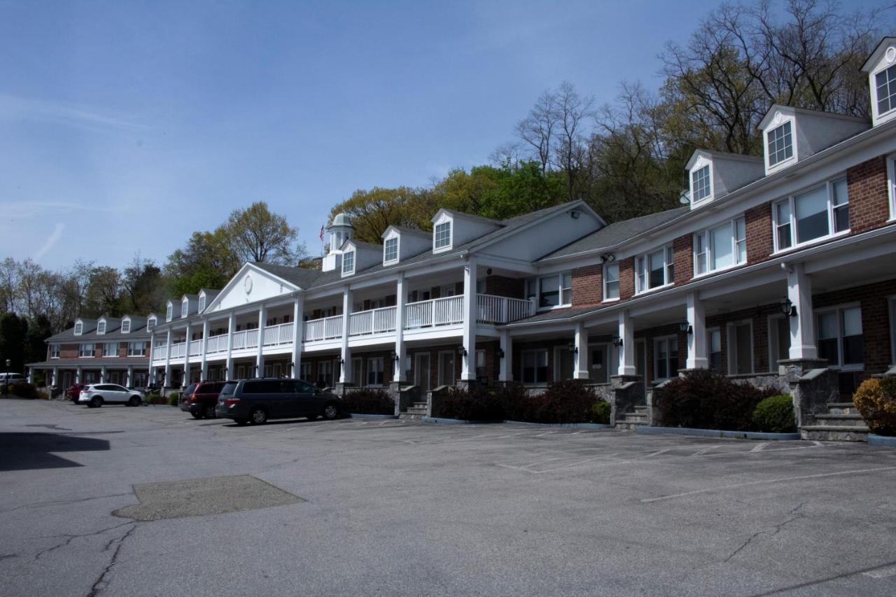 Inn On The Hudson Peekskill Exterior foto